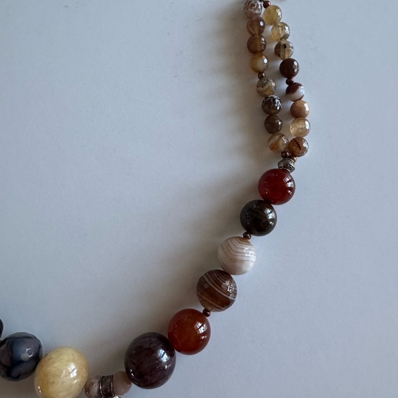 Chunky Necklace, Brown, Rust and Cream w/ Leaf Hanging in front, NWOT - Picture 4 of 7